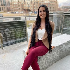 Meet your Posher, Kelli